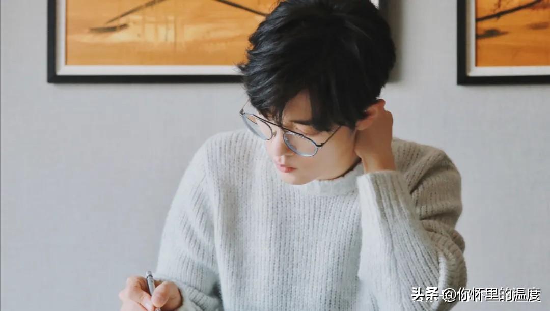 揭秘娛樂圈璀璨明星的魅力之源，演員人氣榜解析