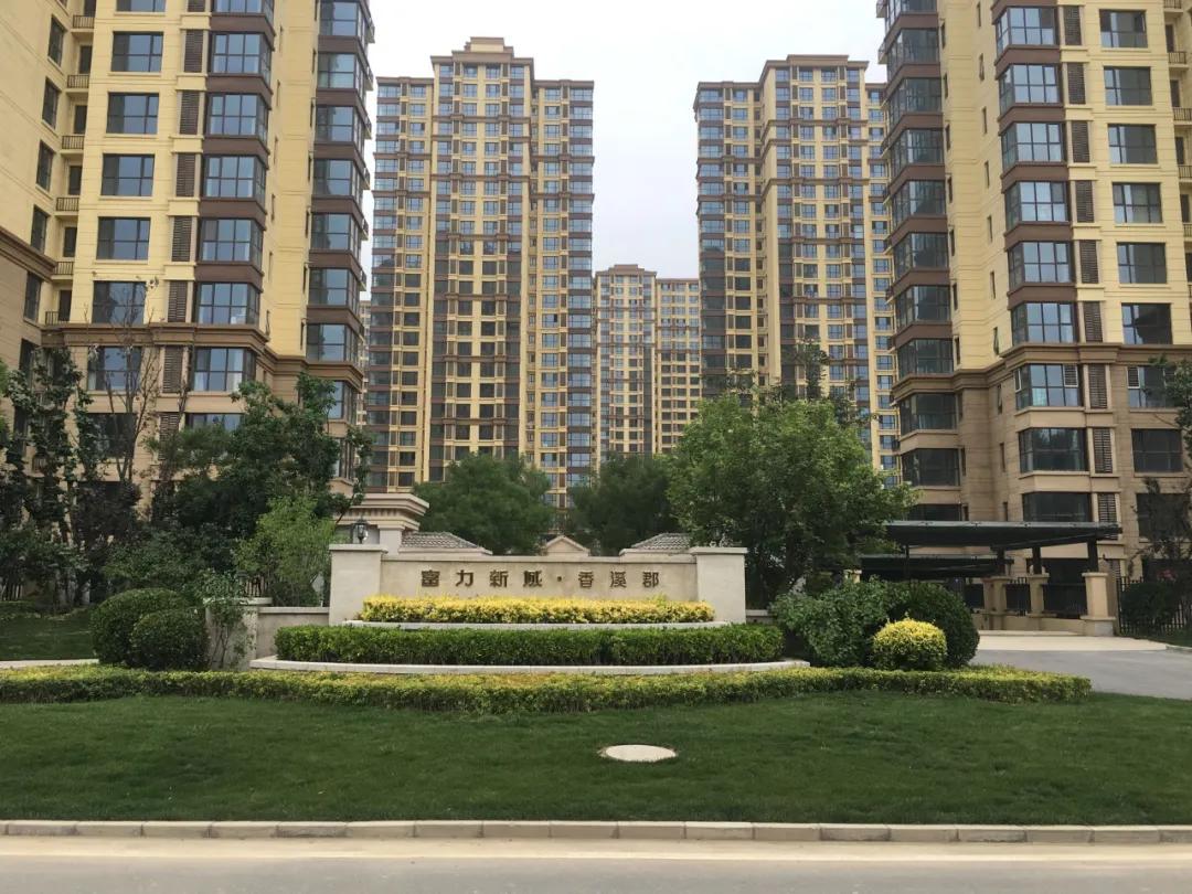 秀蘭左岸小鎮(zhèn)最新動態(tài)揭秘，自然美景探索之旅，尋找內(nèi)心平和寧靜的居所